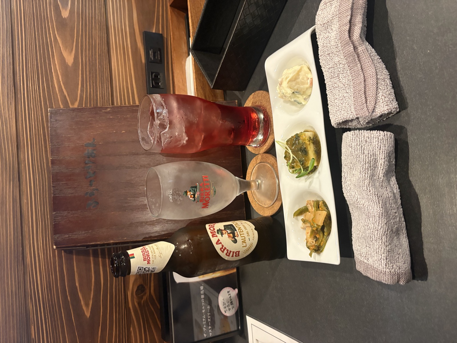 前菜3点盛りとイタリアビール